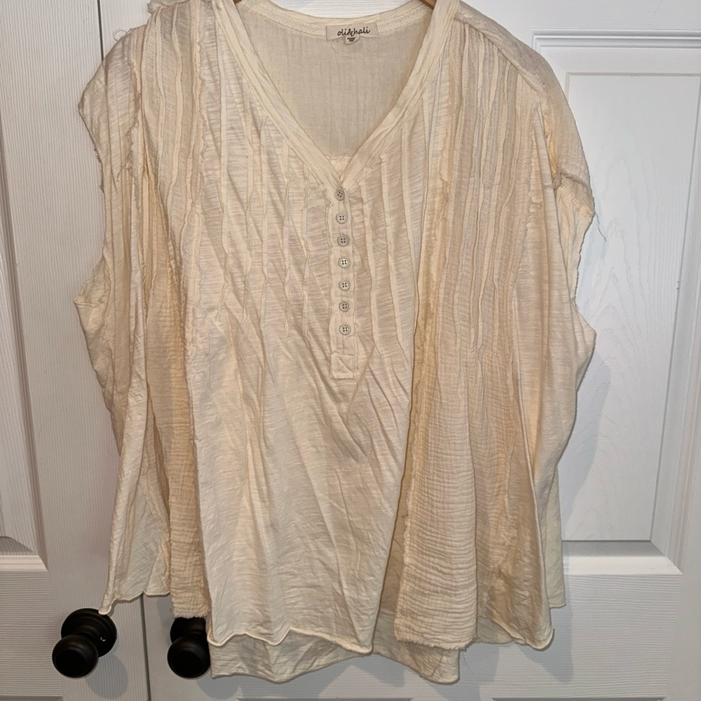 Red Dress Boutique Textured Ivory Blouse